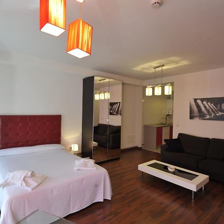 Apartamentos Turisticos Veladiez Ла-Ластрілья Екстер'єр фото