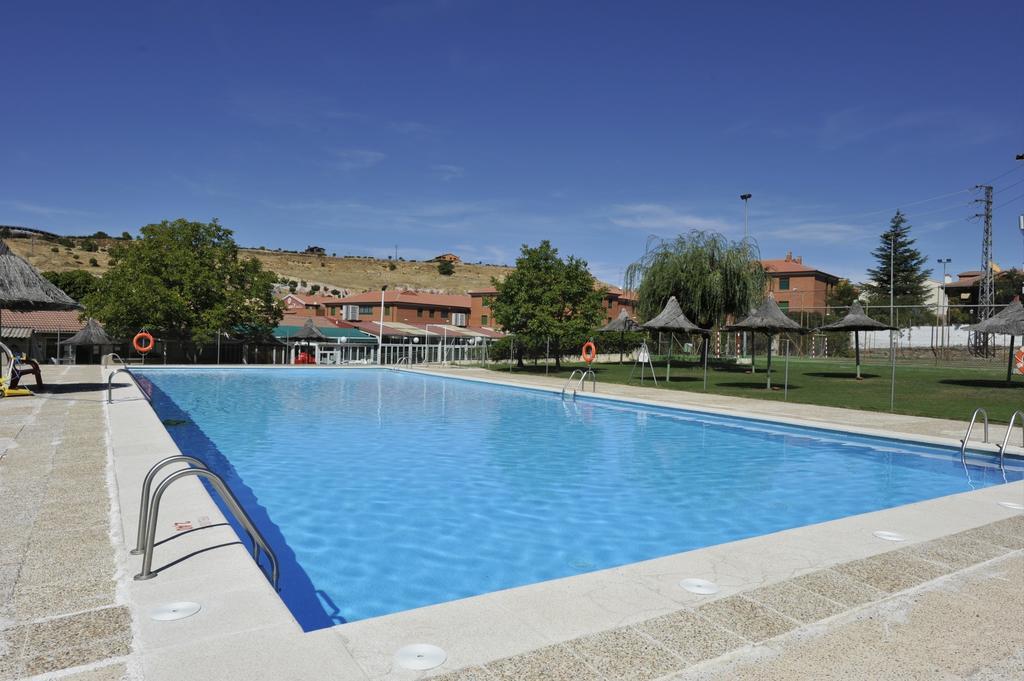 Apartamentos Turisticos Veladiez Ла-Ластрілья Екстер'єр фото